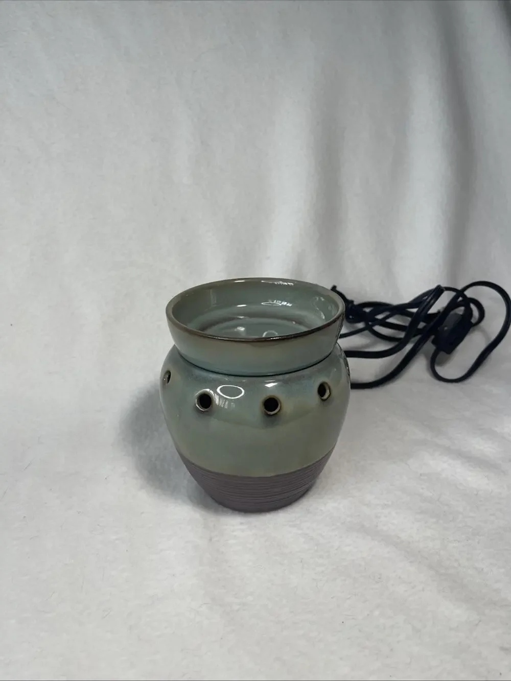 Scentsy Warmer ~ LIMESTONE ~ Mid Size ~Excellent Condition